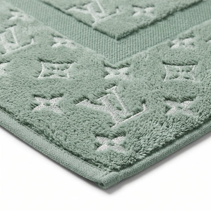 Premium Plush Bath Mat
